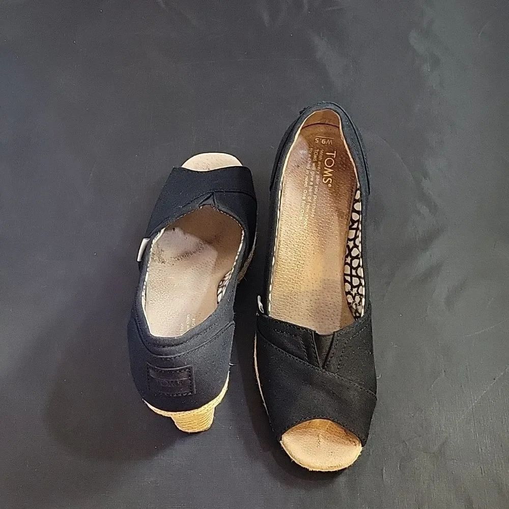 TOMS CLASSIC CANVAS WEDGE SANDAL - Picture 8 of 16